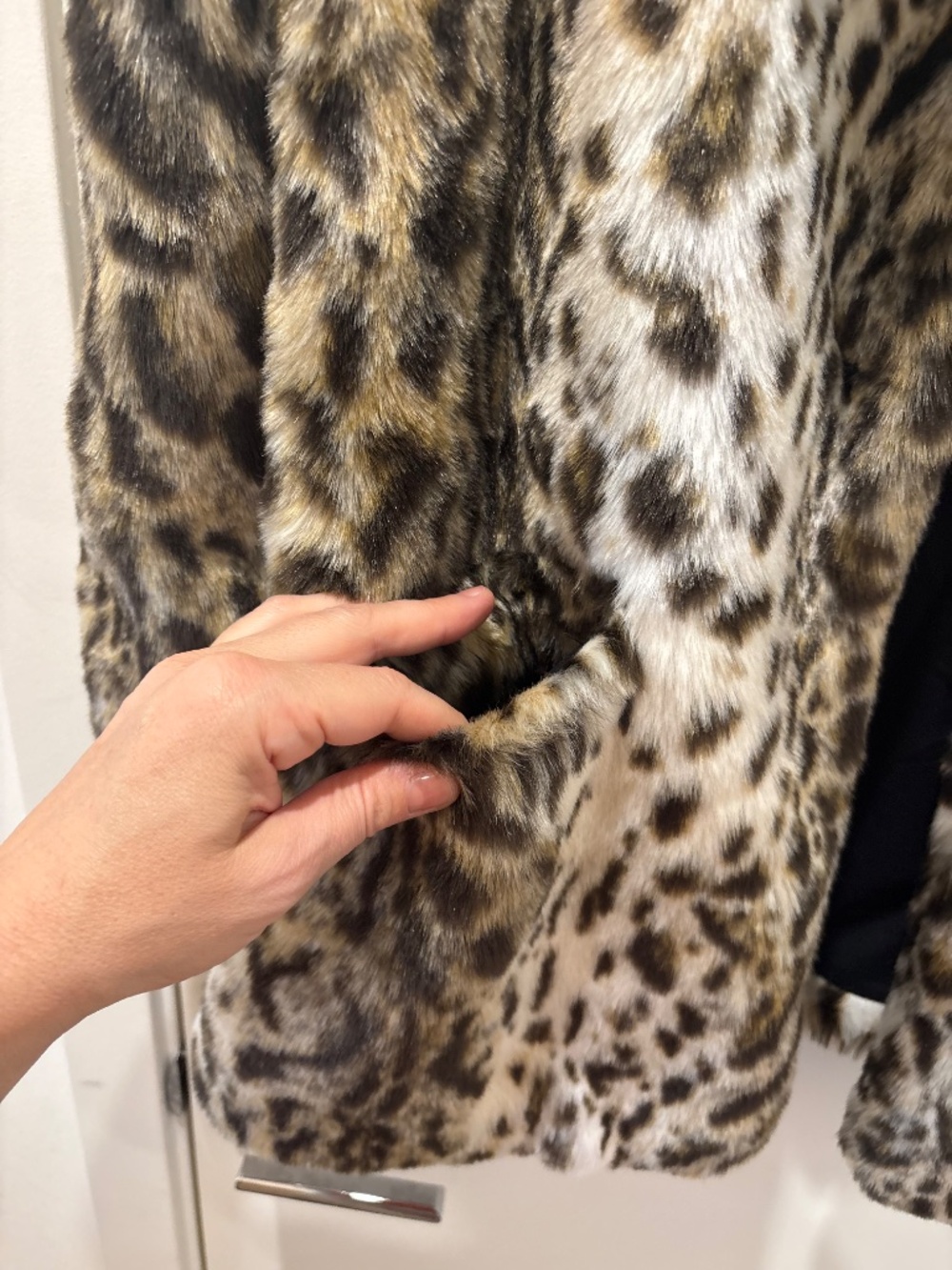Marrakech Leopard Print Faux Fur Coat Size Large - Picture 3 of 6